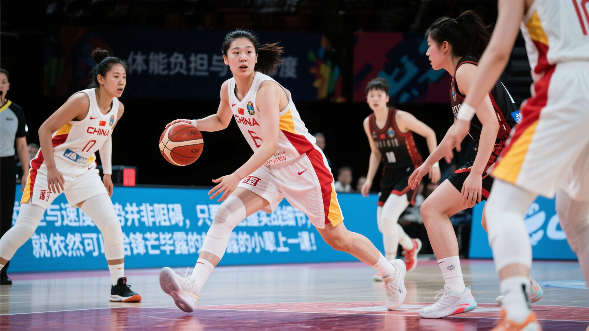 中国女篮对捷克2026